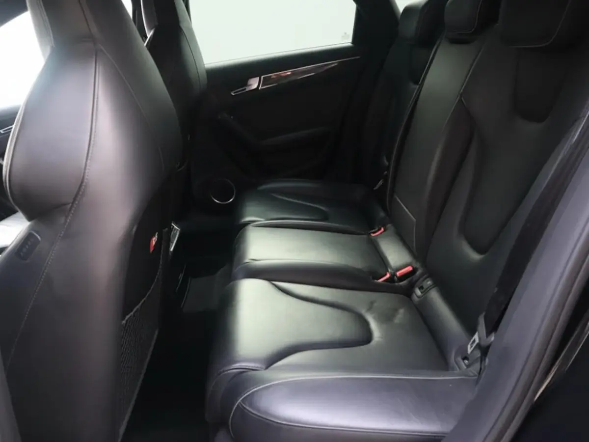 4.2 FSI RS 4 quattro | Nieuwe DB Ketting | Clima | Cruise | Multimedia/Navi | Leder | PDC