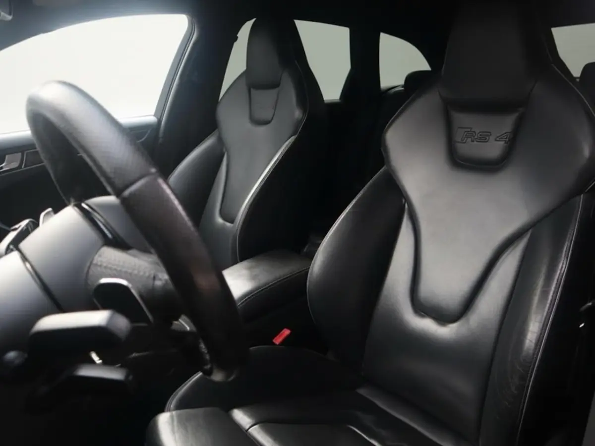 4.2 FSI RS 4 quattro | Nieuwe DB Ketting | Clima | Cruise | Multimedia/Navi | Leder | PDC