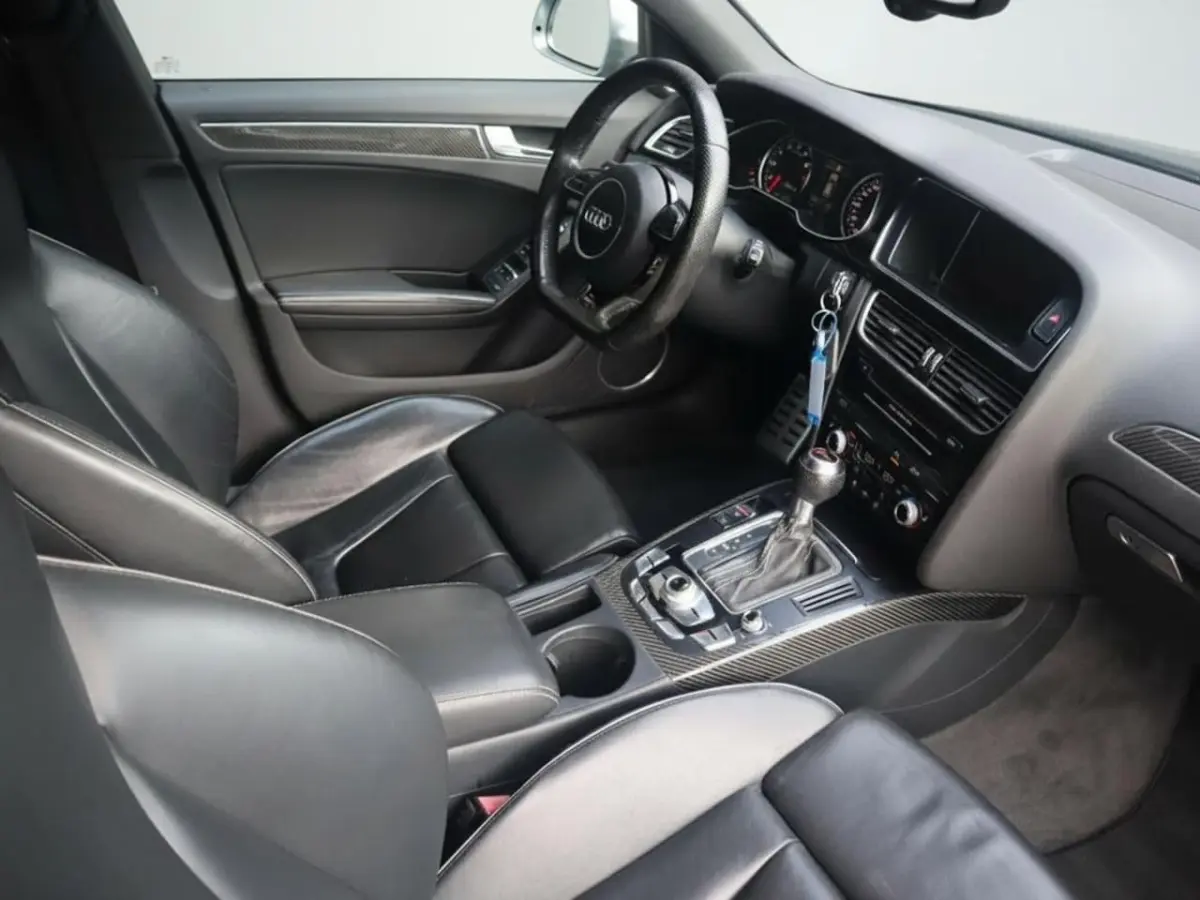 4.2 FSI RS 4 quattro | Nieuwe DB Ketting | Clima | Cruise | Multimedia/Navi | Leder | PDC