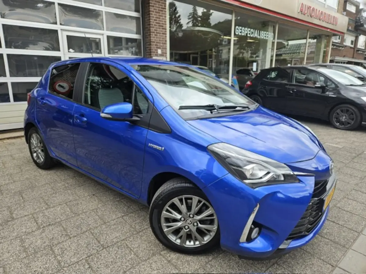 1.5 Hybrid Dynamic Navi/Keyless