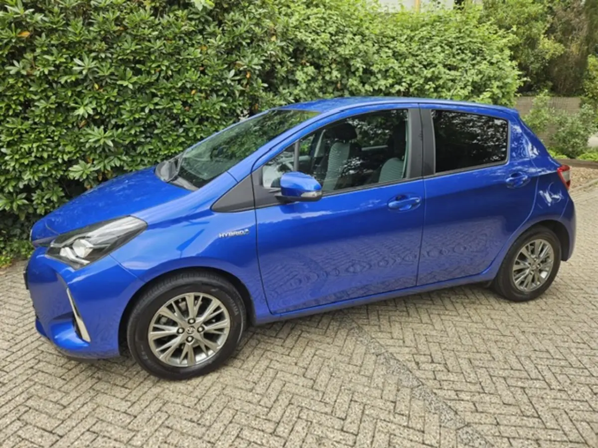 1.5 Hybrid Dynamic Navi/Keyless
