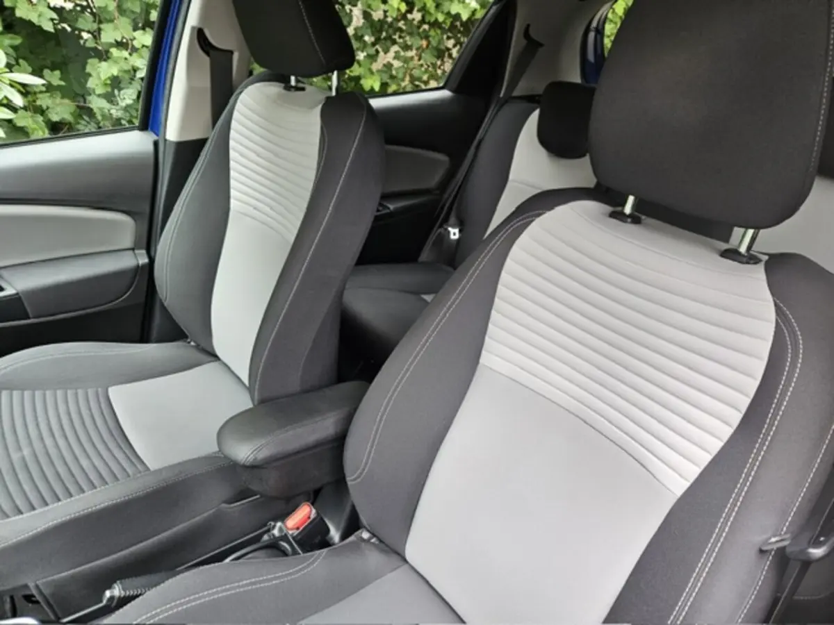 1.5 Hybrid Dynamic Navi/Keyless