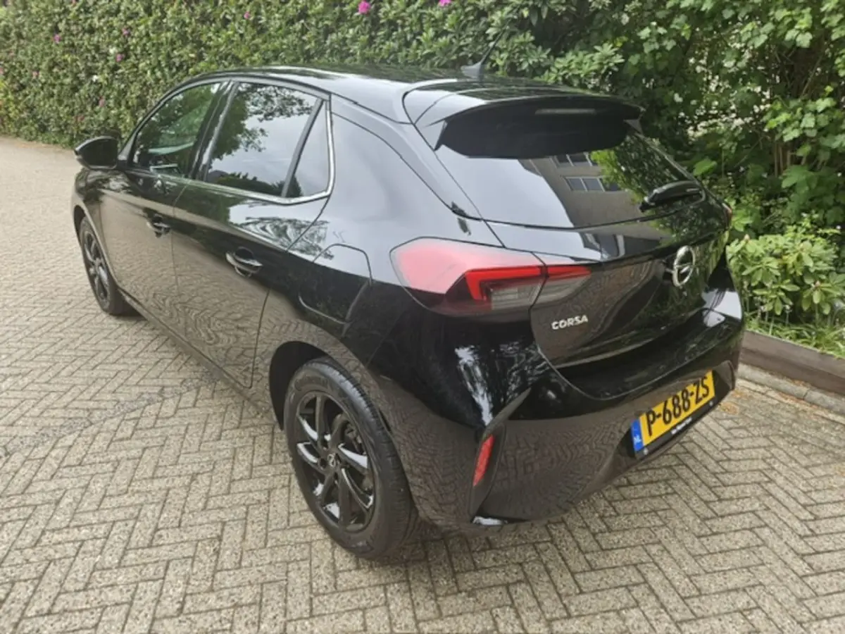 1.2 Ultimate Parkeersensoren voor en achter