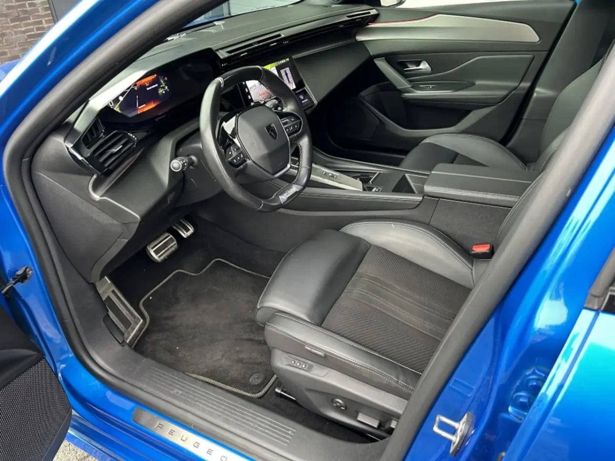 1.5 BlueHDi GT Bomvol Unieke auto â