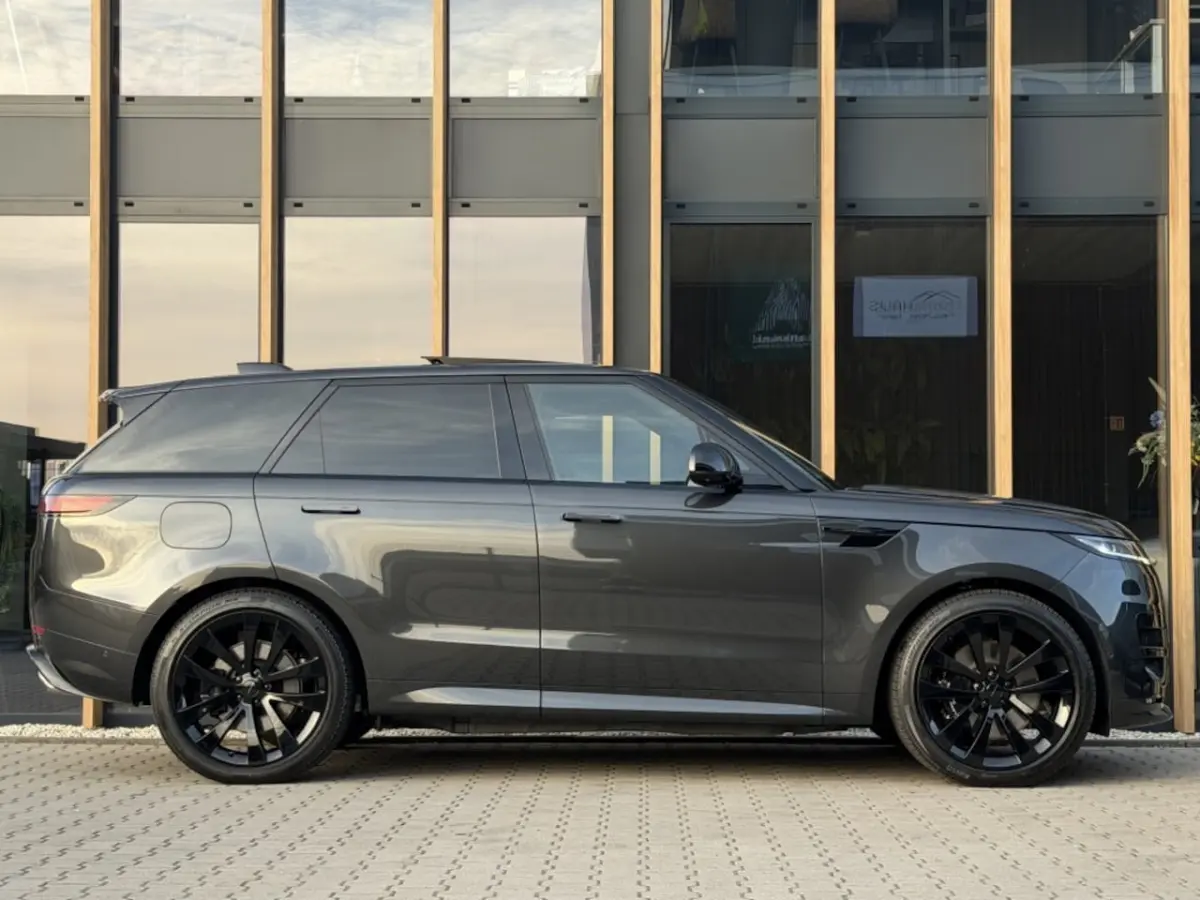 P550e Autobiography | Black Pack | Meridian Surround 3D | Trekha