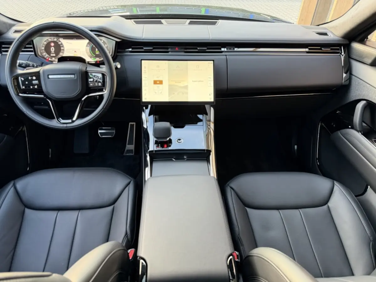 P550e Autobiography | Black Pack | Meridian Surround 3D | Trekha