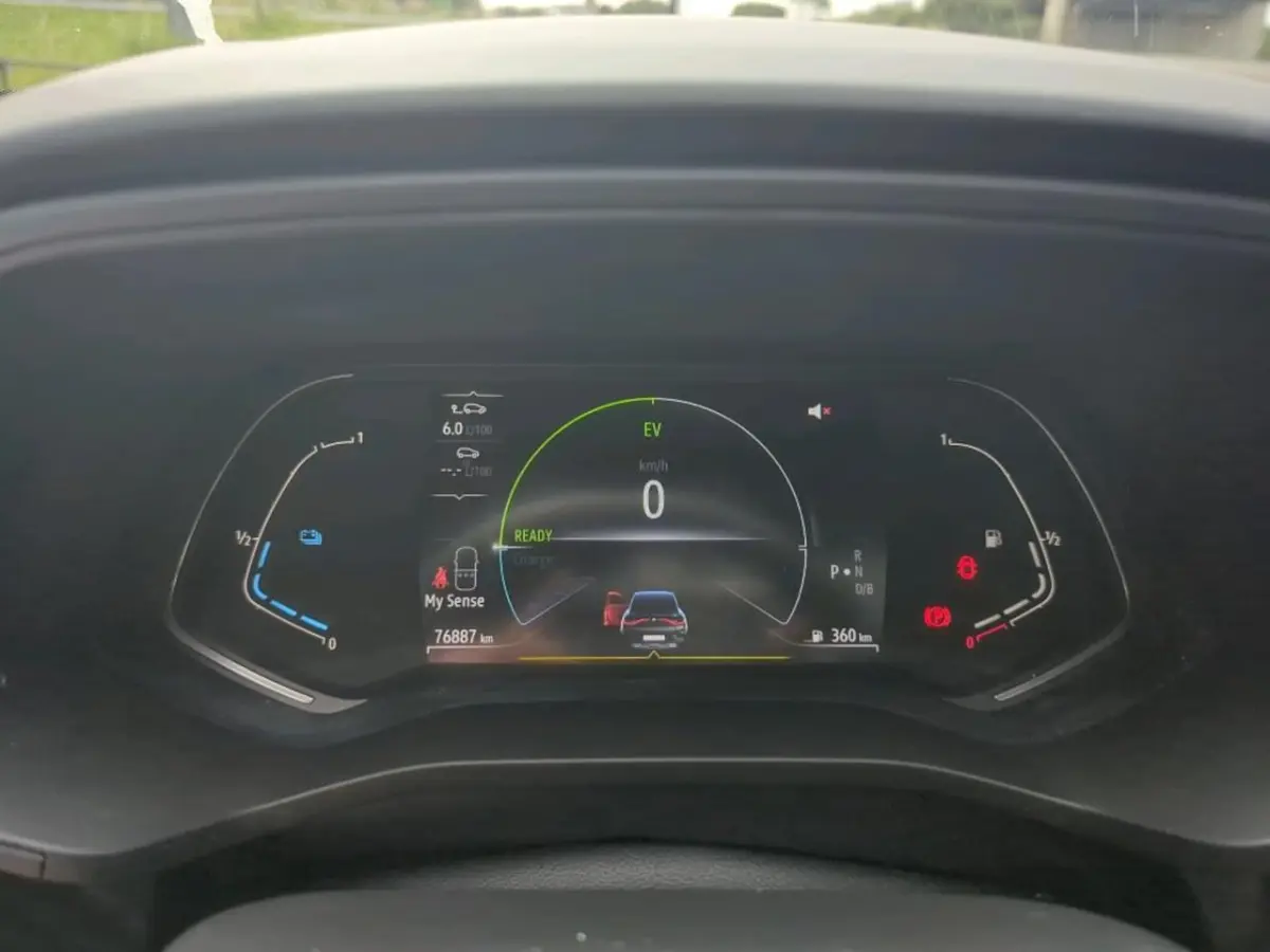 1.6 E-Tech Hybrid 145 R.S. Line NL-AUTO | STOELVERWARMING | HYRBIDE