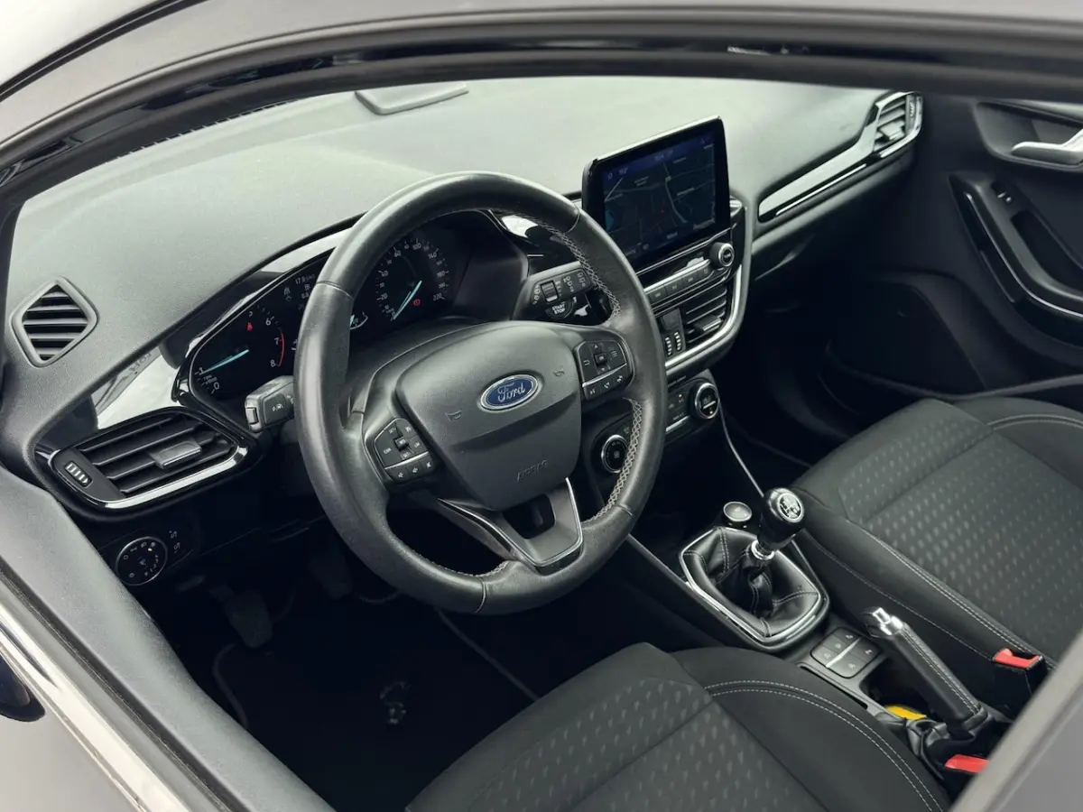 1.0 EcoBoost Titanium NL-AUTO | CAMERA | NAVI | CARPLAY