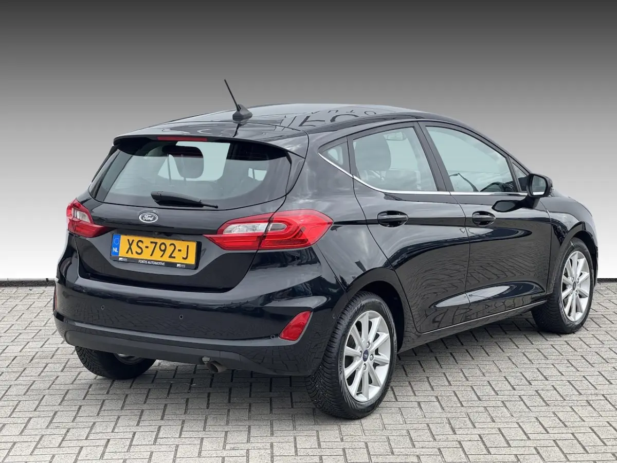 1.0 EcoBoost Titanium NL-AUTO | CAMERA | NAVI | CARPLAY