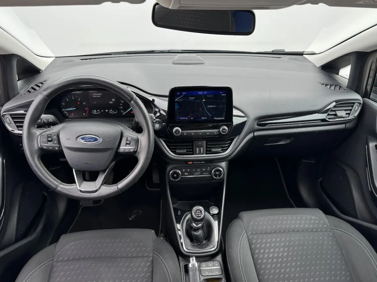 1.0 EcoBoost Titanium NL-AUTO | CAMERA | NAVI | CARPLAY