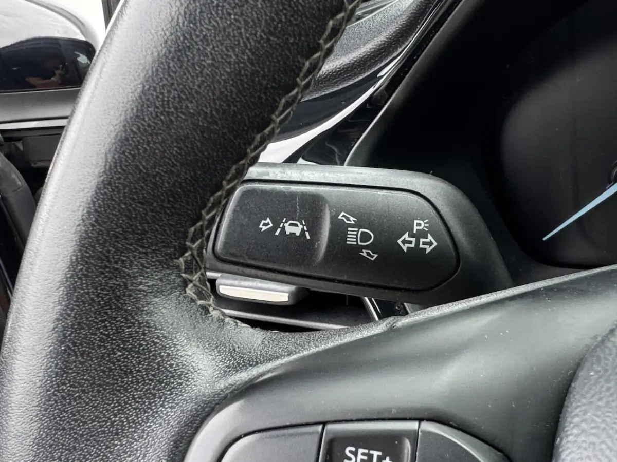 1.0 EcoBoost Titanium NL-AUTO | CAMERA | NAVI | CARPLAY