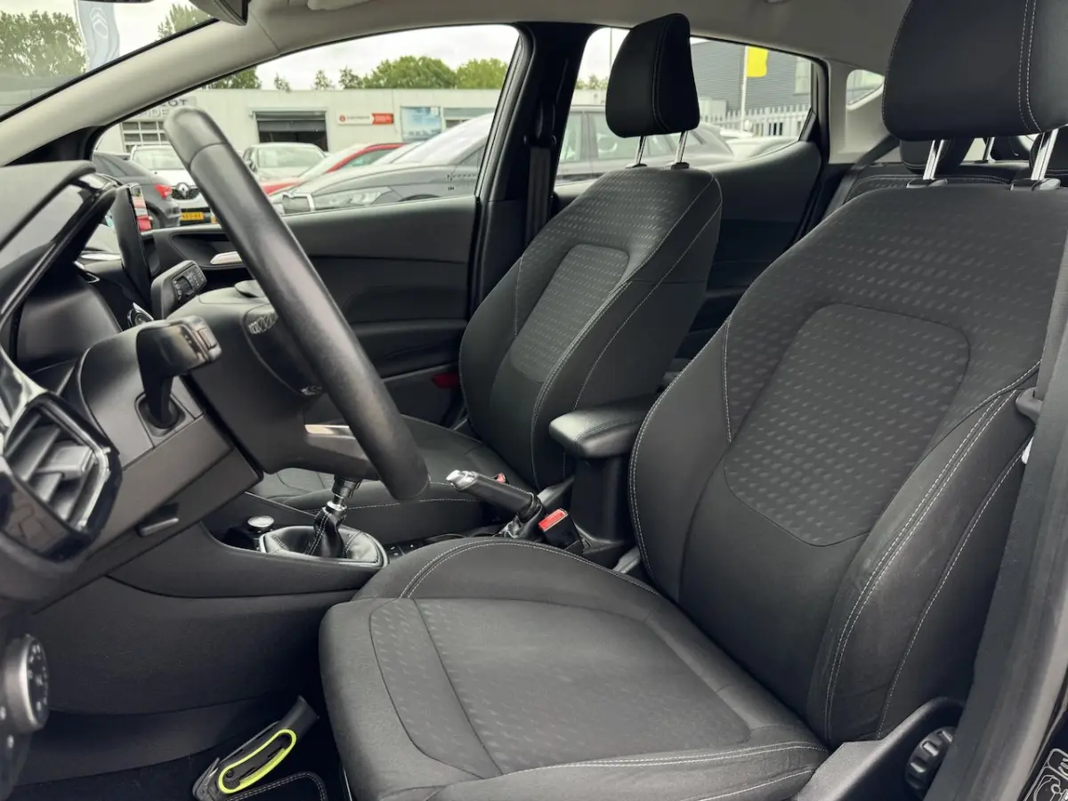 1.0 EcoBoost Titanium NL-AUTO | CAMERA | NAVI | CARPLAY