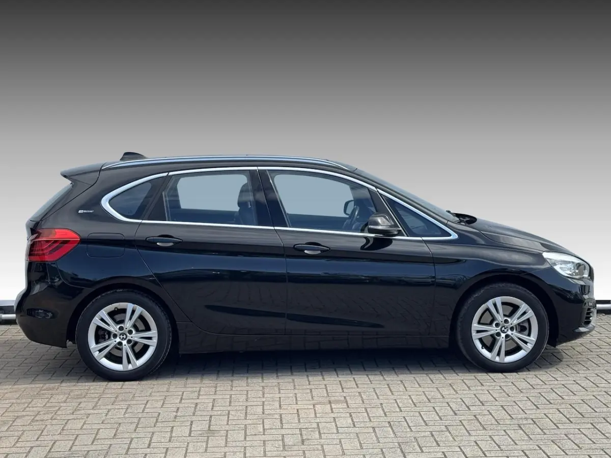 225xe Sport NL-AUTO | LEDER | PANO | GROOT NAVI