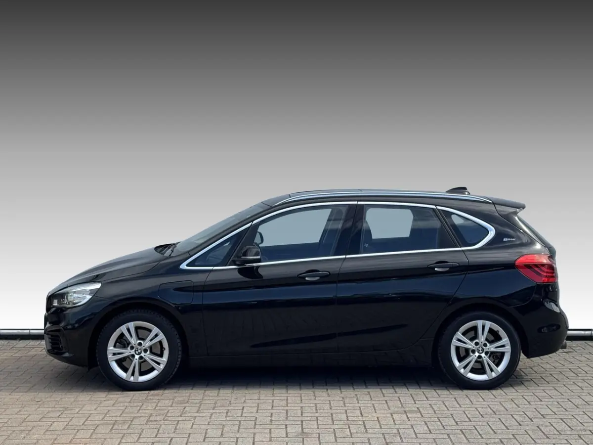 225xe Sport NL-AUTO | LEDER | PANO | GROOT NAVI