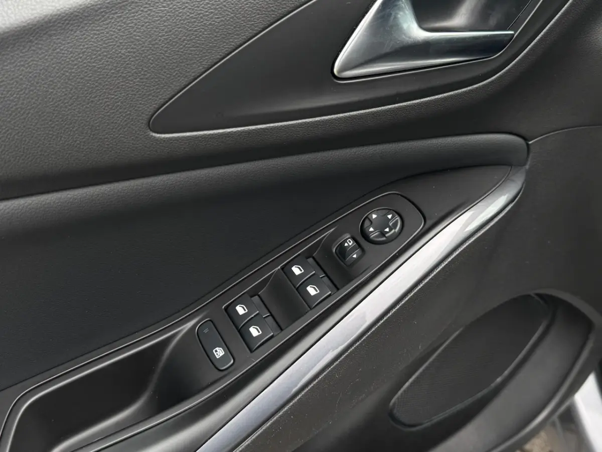 1.2 Turbo Innovation NL-AUTO | NAVI | CARPLAY