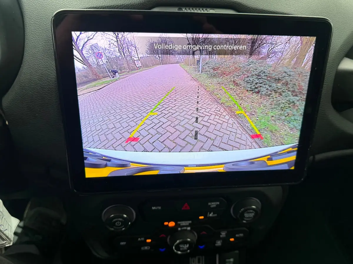 1.5T e-Hybrid Longitude aut. 1 Eig. B.j.5-2024 15000km Led Verl. Camera
