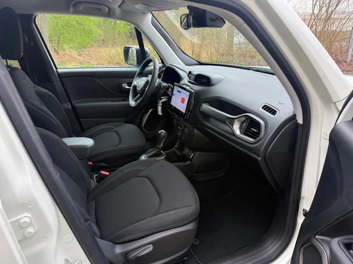1.5T e-Hybrid Longitude aut. 1 Eig. B.j.5-2024 15000km Led Verl. Camera