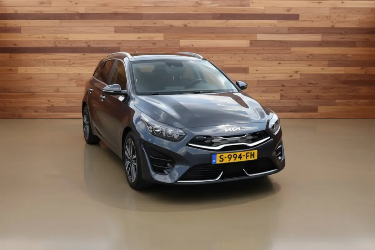 Ceed 1.6 GDI PHEV ExecutiveLine | PLUG IN | LEDER | PANORAMADAK |