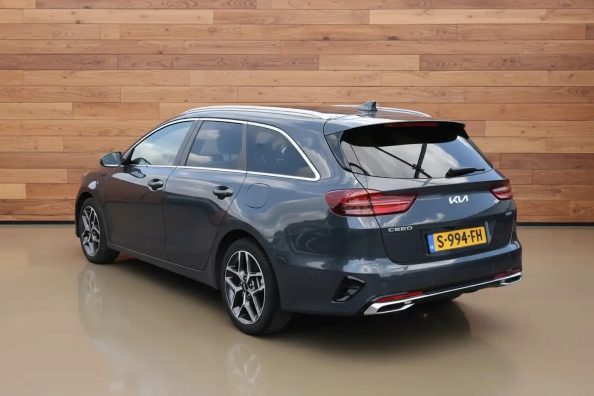 Ceed 1.6 GDI PHEV ExecutiveLine | PLUG IN | LEDER | PANORAMADAK |