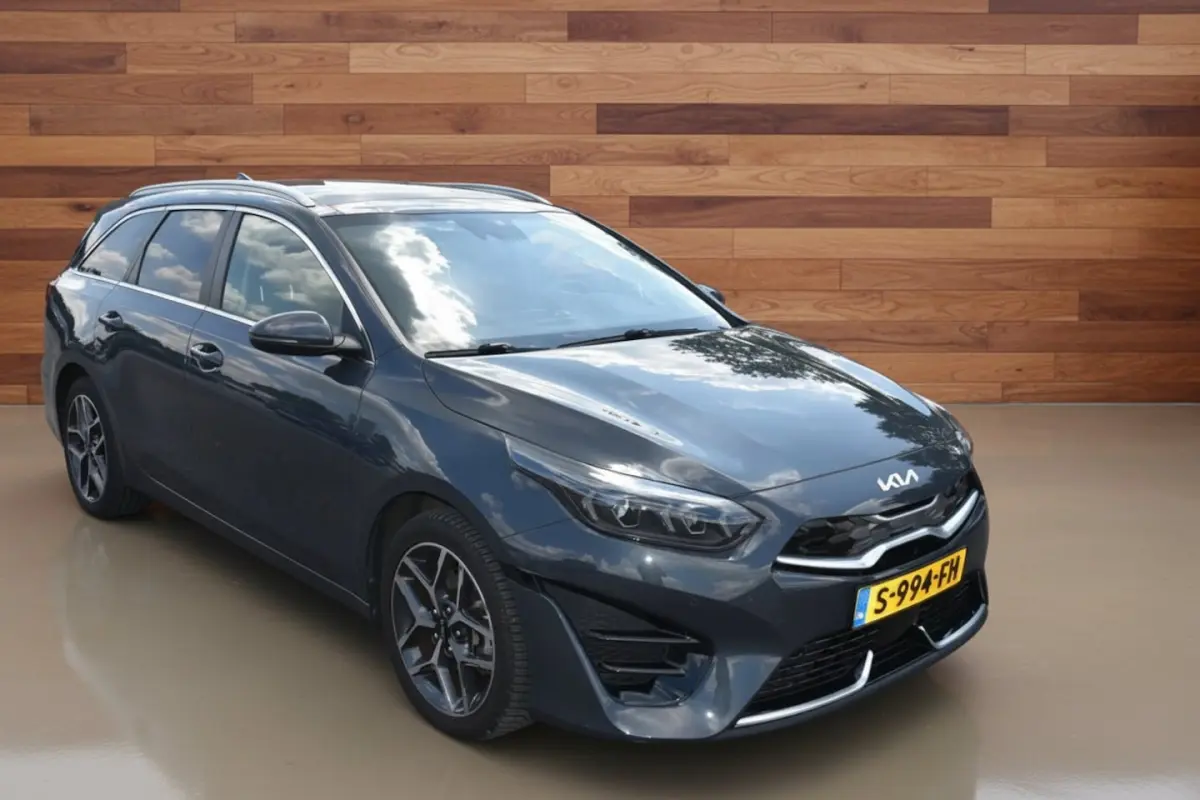 Ceed 1.6 GDI PHEV ExecutiveLine | PLUG IN | LEDER | PANORAMADAK |