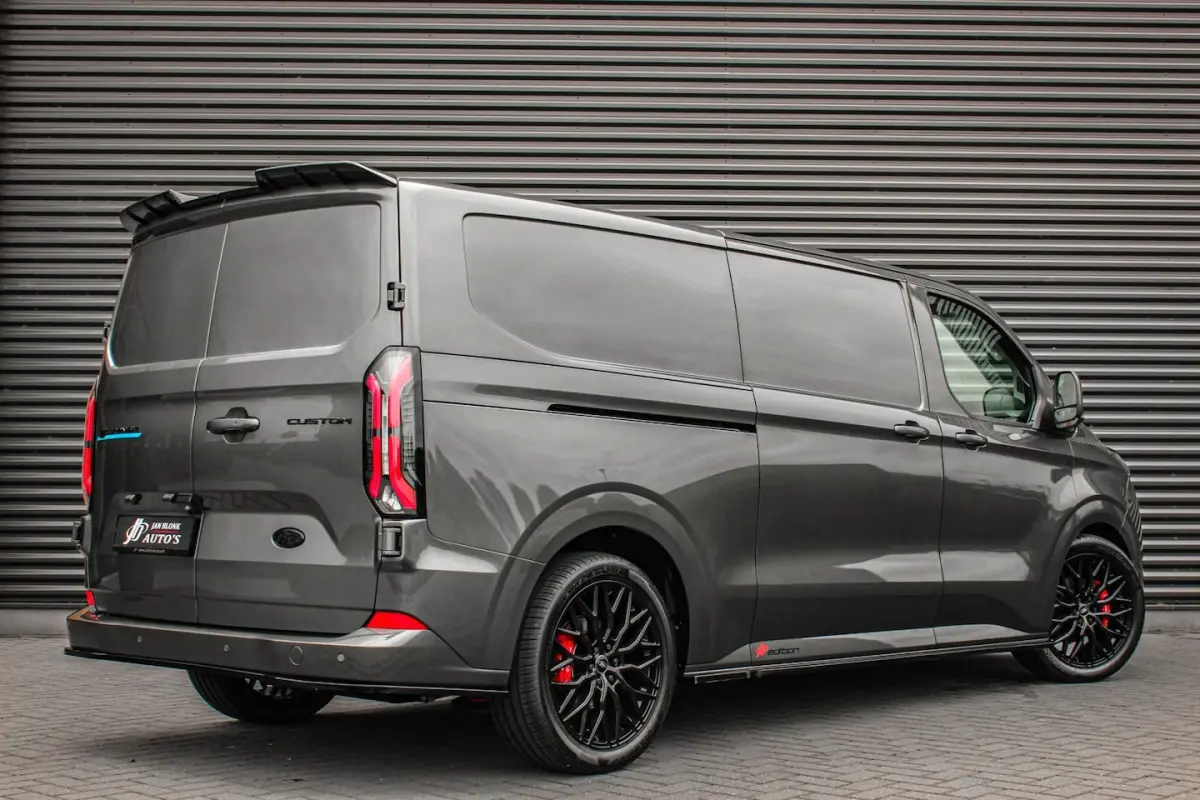340 L2H1 Limited 71kWh 218PK / JB- EDITON / CAMERA / 370KM RANGE / APPLE CARPLAY /DRIVERS-