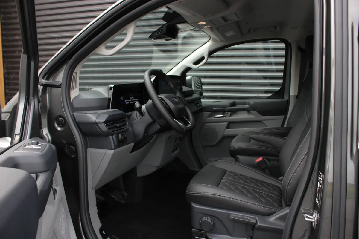 340 L2H1 Limited 71kWh 218PK / JB- EDITON / CAMERA / 370KM RANGE / APPLE CARPLAY /DRIVERS-