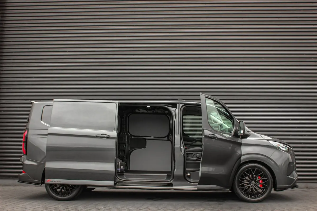 340 L2H1 Limited 71kWh 218PK / JB- EDITON / CAMERA / 370KM RANGE / APPLE CARPLAY /DRIVERS-