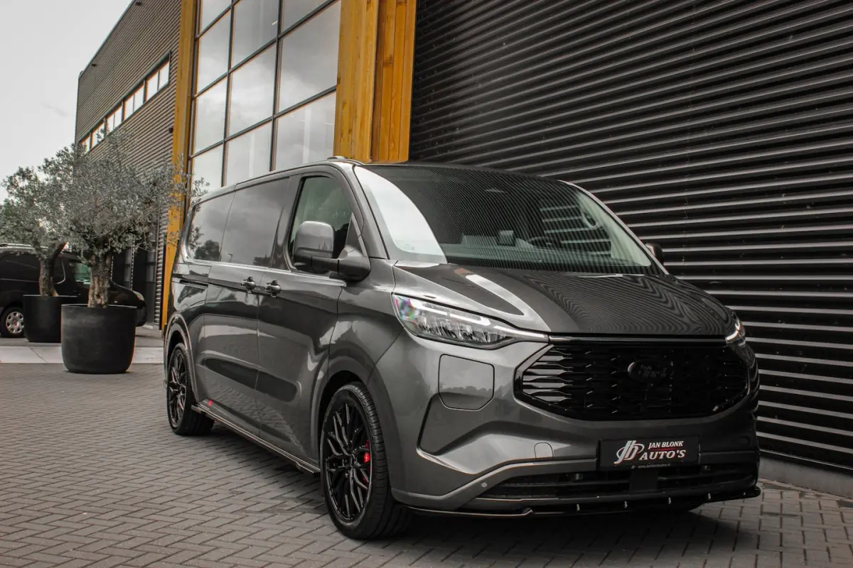 340 L2H1 Limited 71kWh 218PK / JB- EDITON / CAMERA / 370KM RANGE / APPLE CARPLAY /DRIVERS-
