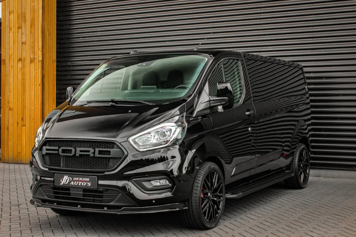 300 2.0 TDCI L2H1 JB-EDITION / 130PK AUTOMAAT / FULL BLACK / RAPTOR GRILL / SIDE-BARS / TR