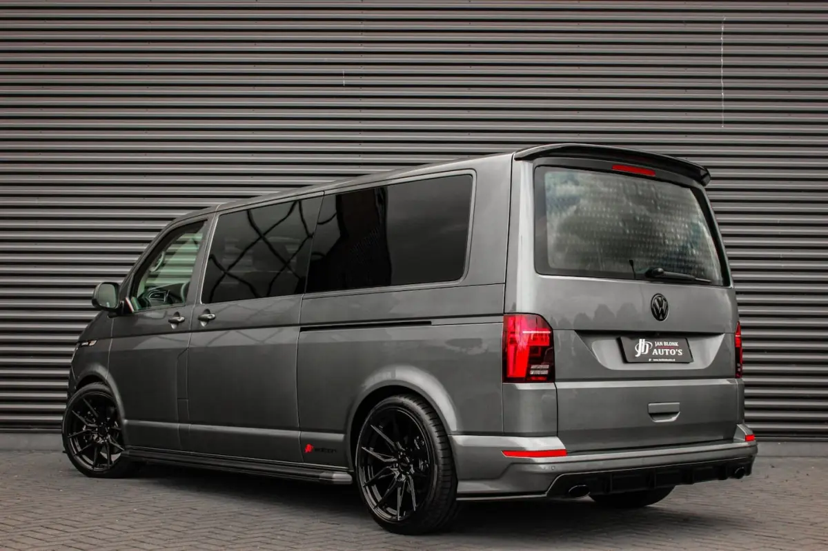 2.0 TDI L2H1 150PK BULLI DC DUBBEL CABINE / LEIGHTONVANS BODYKIT / FULL OPTINS / LEDER / F
