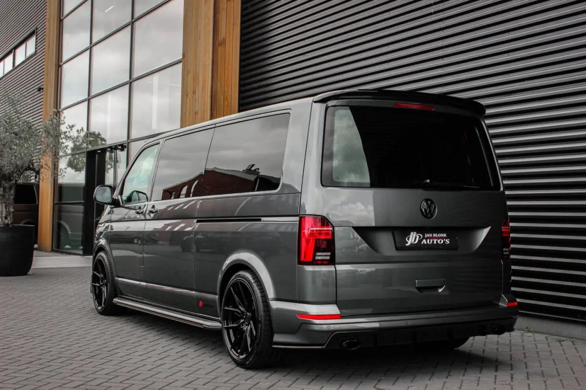 2.0 TDI L2H1 150PK BULLI DC DUBBEL CABINE / LEIGHTONVANS BODYKIT / FULL OPTINS / LEDER / F