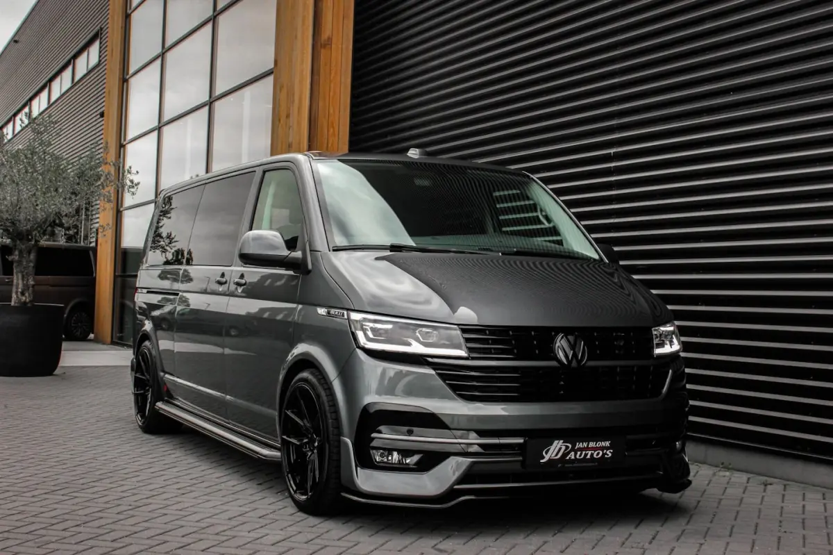 2.0 TDI L2H1 150PK BULLI DC DUBBEL CABINE / LEIGHTONVANS BODYKIT / FULL OPTINS / LEDER / F