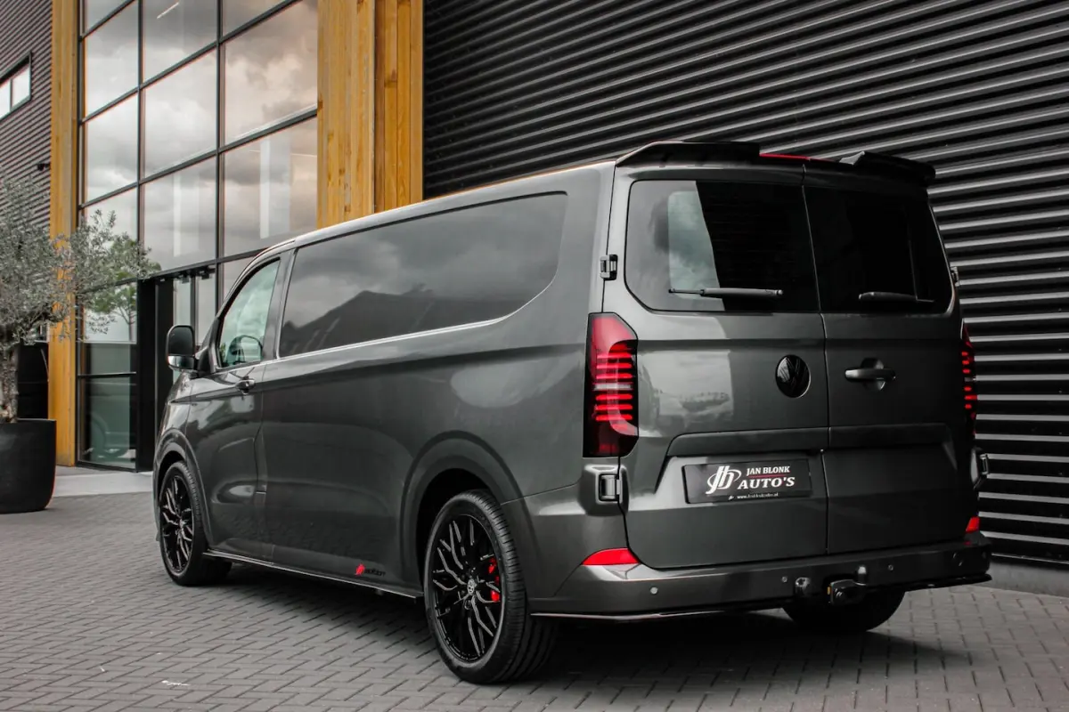 34 L2H1 64kWh 218PK / JB- EDITON / 325KM WLTP RANGE / APPLE CARPLAY / DRIVERS- PACK / FULL