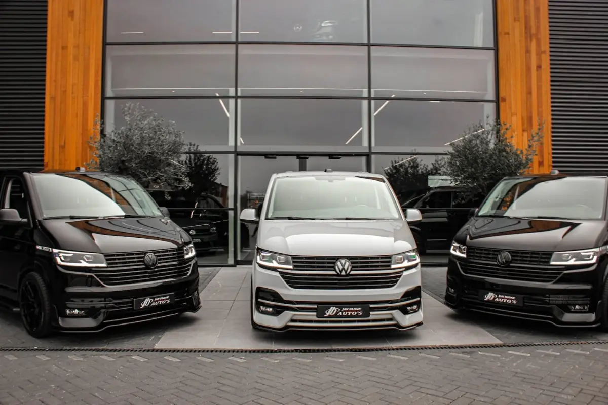 2.0 TDI L2H1 204PK DC DUBBEL CABINE / ELEK.SCHUIF / FULL OPTIONS / LEDER / FULL BLACK / AP