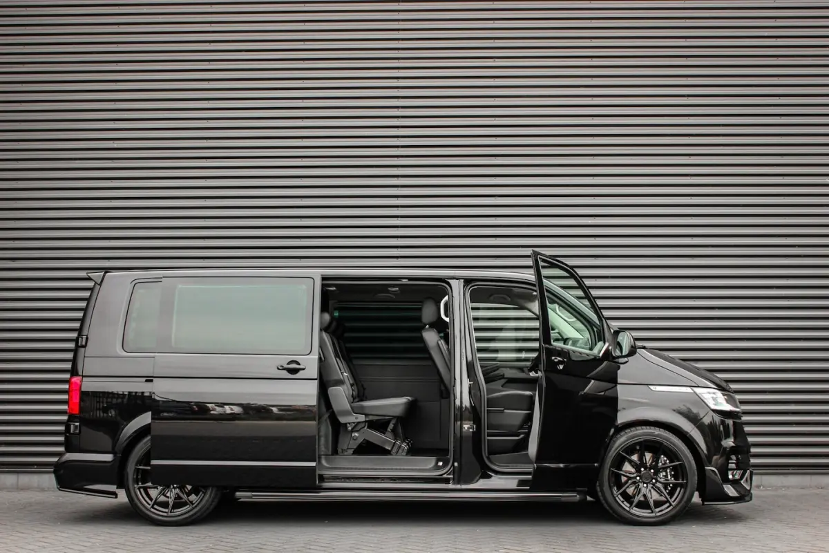 2.0 TDI L2H1 204PK DC DUBBEL CABINE / ELEK.SCHUIF / FULL OPTIONS / LEDER / FULL BLACK / AP