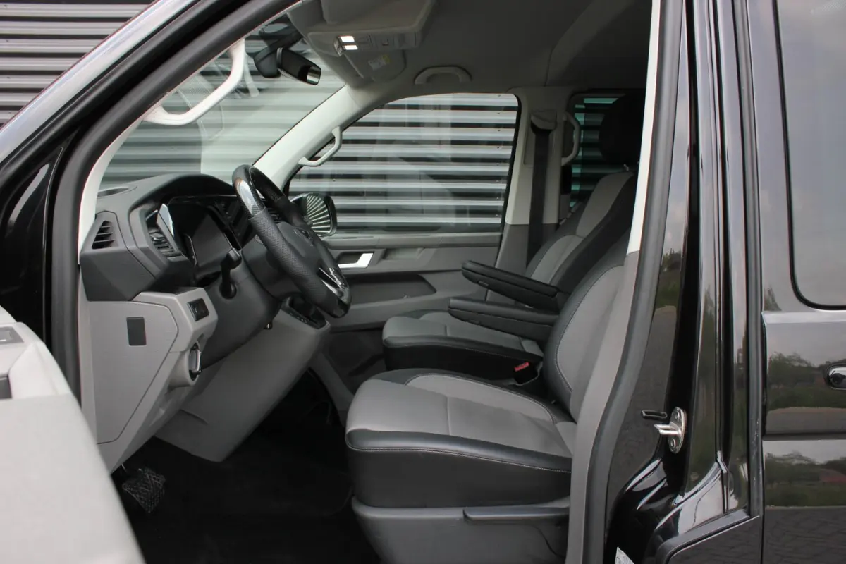 2.0 TDI L2H1 204PK DC DUBBEL CABINE / ELEK.SCHUIF / FULL OPTIONS / LEDER / FULL BLACK / AP