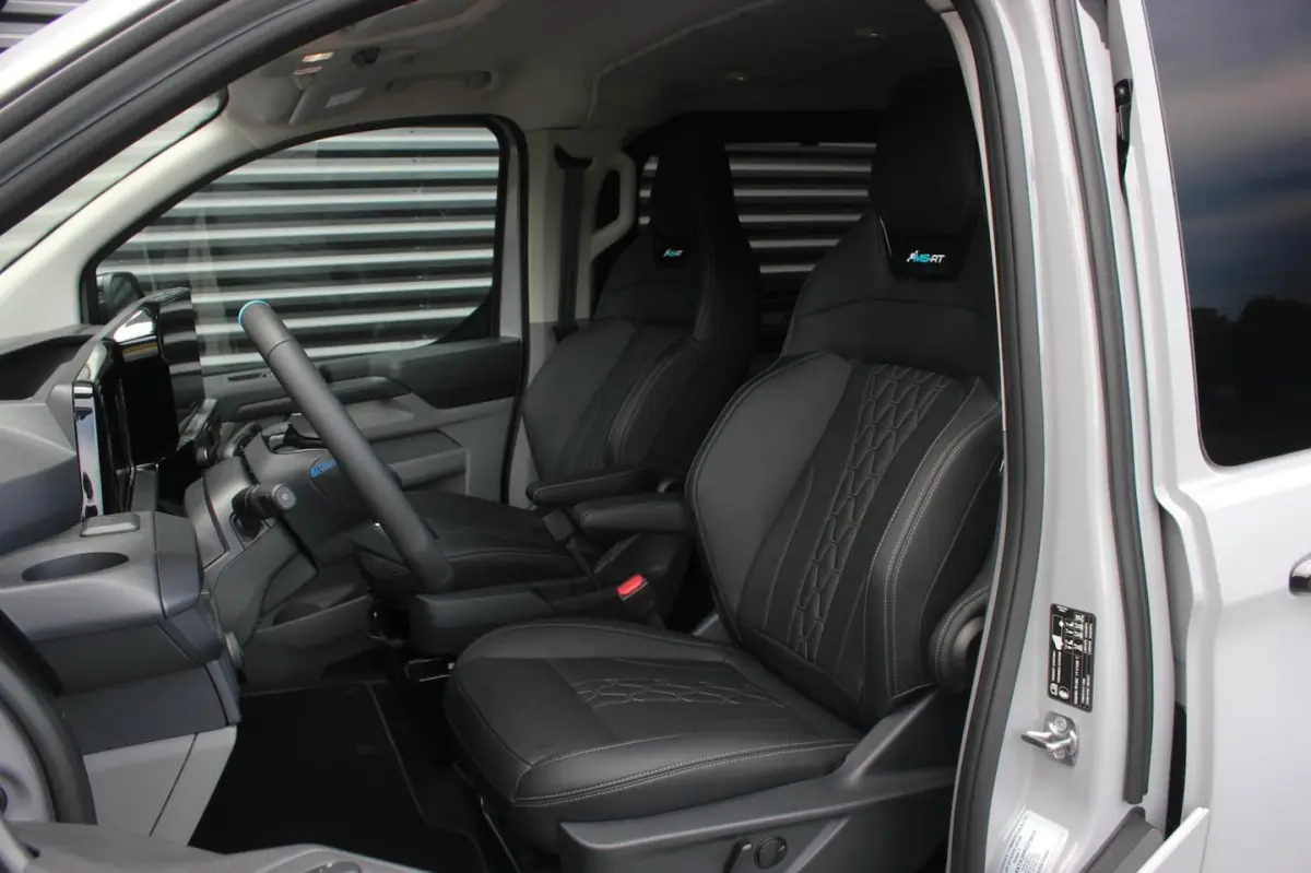 320 2.0 TDCI L2H1 MSRT DC DUBBEL CABINE MEGA LAGE BIJTELLING / KUIPSTOELEN / DIRECT RIJDEN