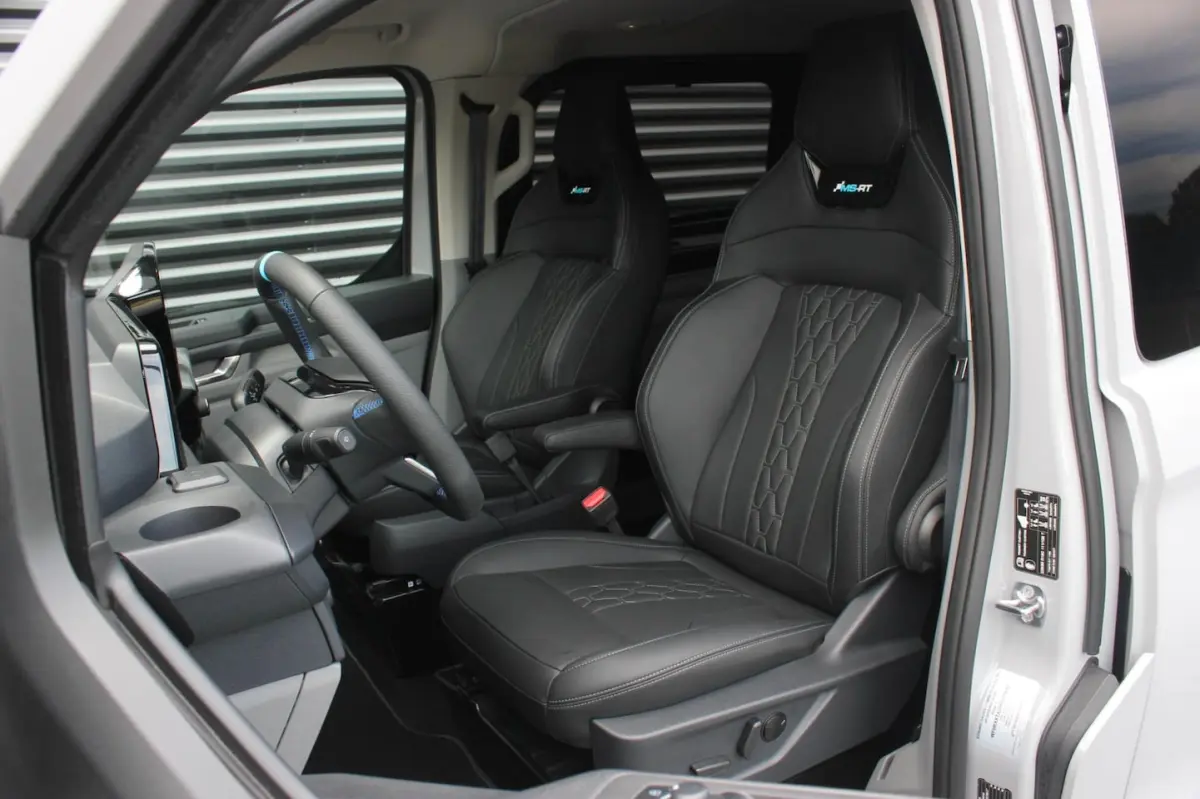 320 2.0 TDCI L2H1 MSRT DC DUBBEL CABINE MEGA LAGE BIJTELLING / KUIPSTOELEN / DIRECT RIJDEN