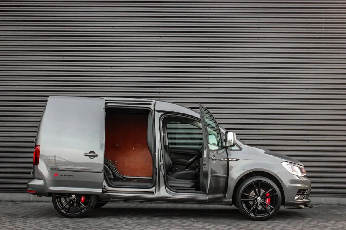 2.0 TDI MARGE 4Motion 122PK / FULL OPTIONS / LEDER INTERIEUR / R- LINE / ELEK- PAKKET / AP