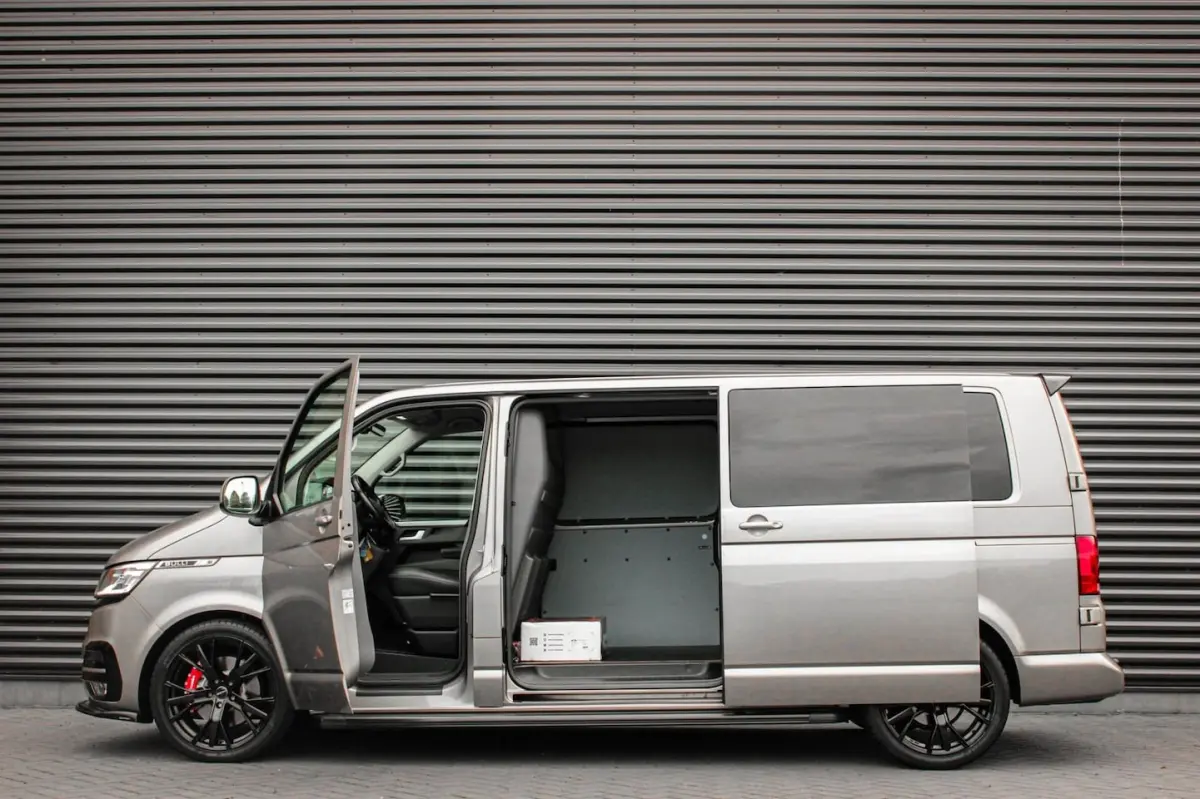 2.0 TDI L2H1 204PK JB- EDITION DSG / PDC / VERLAGINGSVEREN / LEDEREN BEKLEDING / FULL / AP