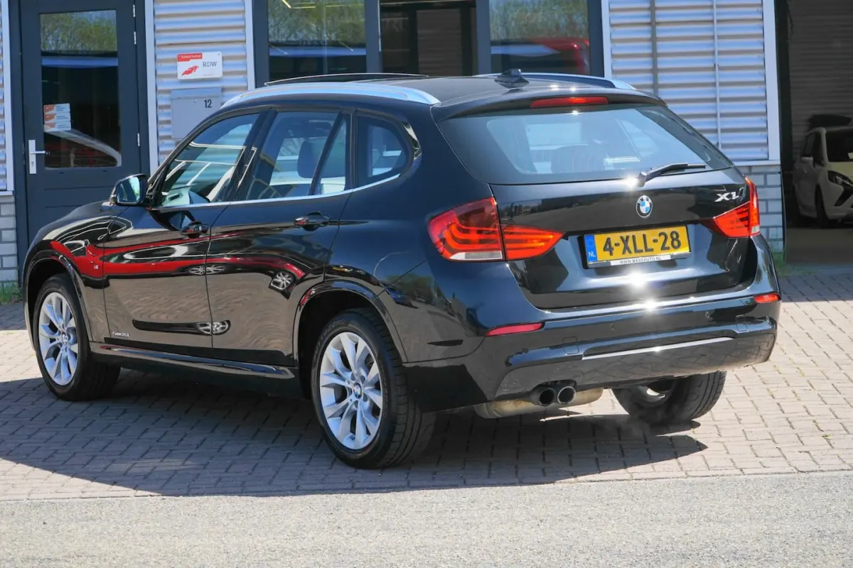 SDrive20i 1STE EIGENAAR M-SPORT PANO