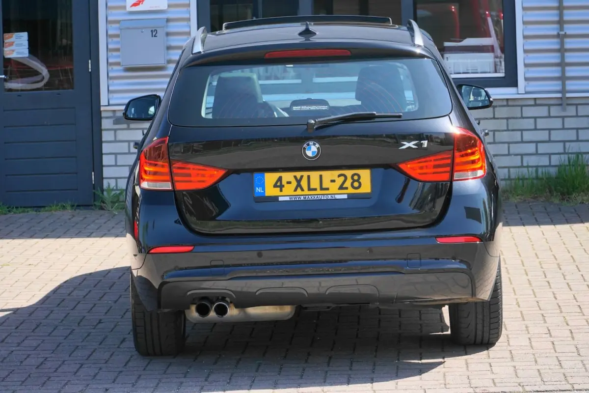 SDrive20i 1STE EIGENAAR M-SPORT PANO