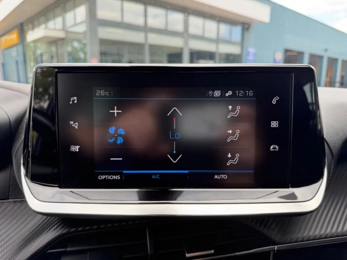 1.2 PT B.L. ACTIVE NAVI AIRCO/ECC PDC CRUISE CONTROL