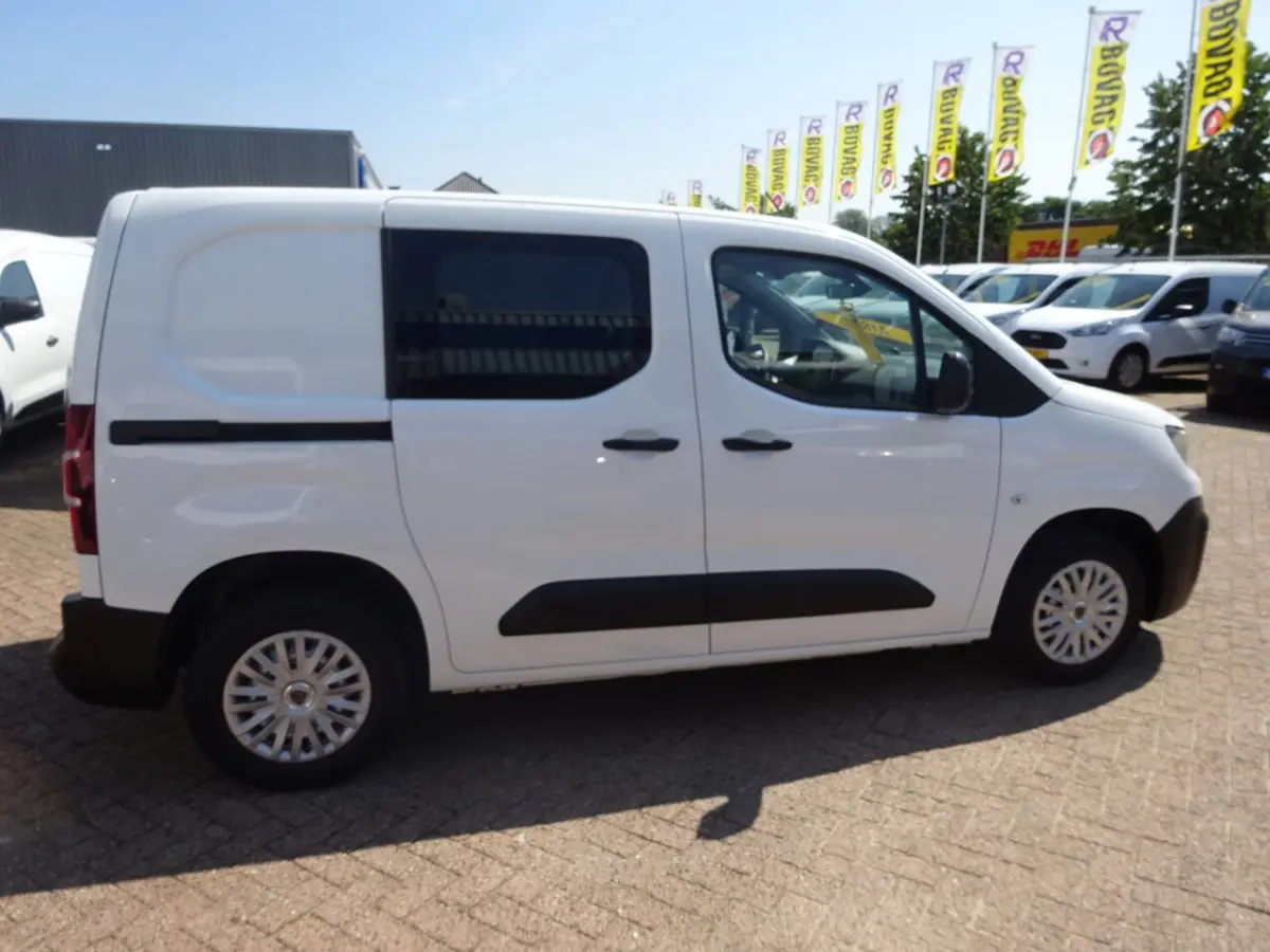 1.2 PureTech Pro BENZINE AIRCO NAVI CRUISE CONTROL PDC SCHUIFDEUR