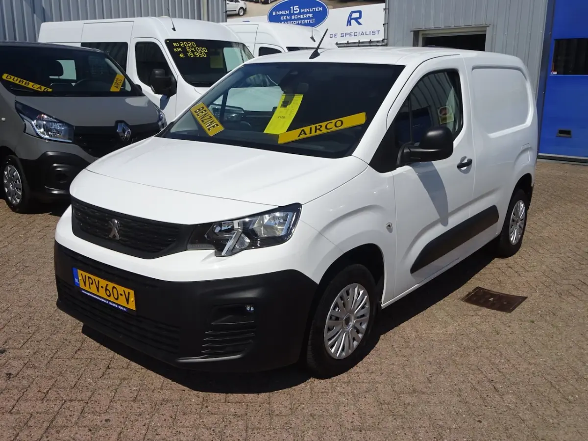 1.2 PureTech Pro BENZINE AIRCO NAVI CRUISE CONTROL PDC SCHUIFDEUR