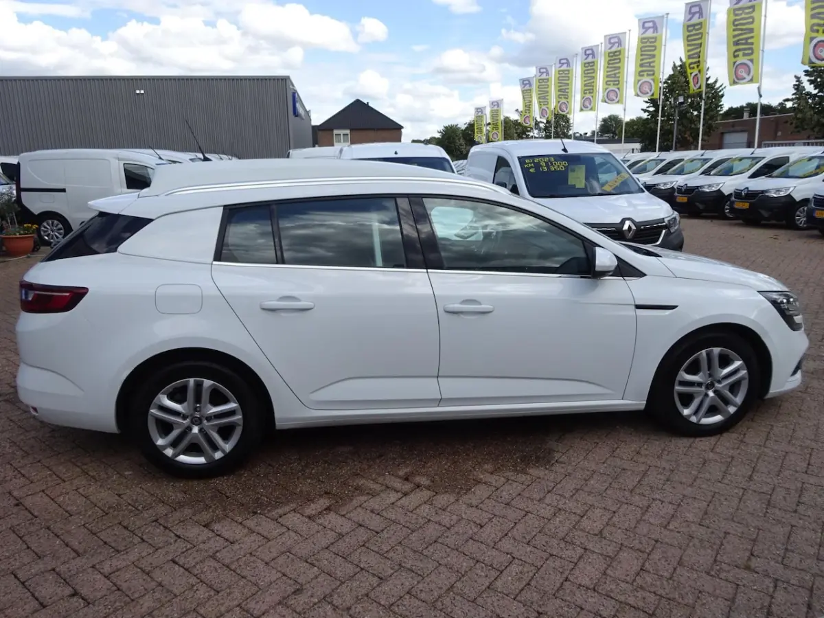 VAN 1.5 DCI 116 PK AIRCO NAVI Laadruimte inrichting