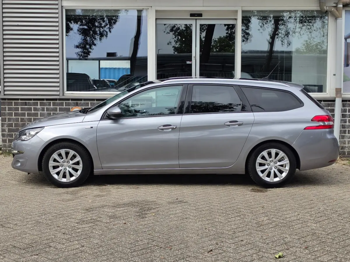 1.2 PureTech Navi Dealer Onderhouden Trekhaak Pano