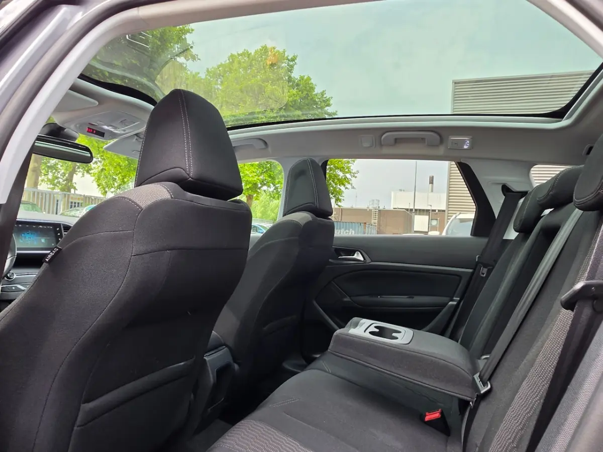 1.2 PureTech Navi Dealer Onderhouden Trekhaak Pano