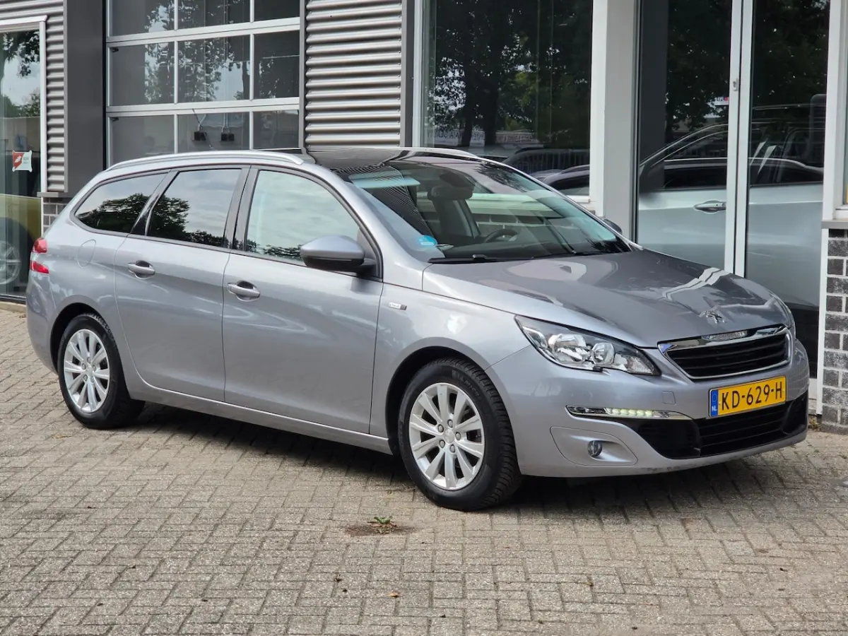 1.2 PureTech Navi Dealer Onderhouden Trekhaak Pano