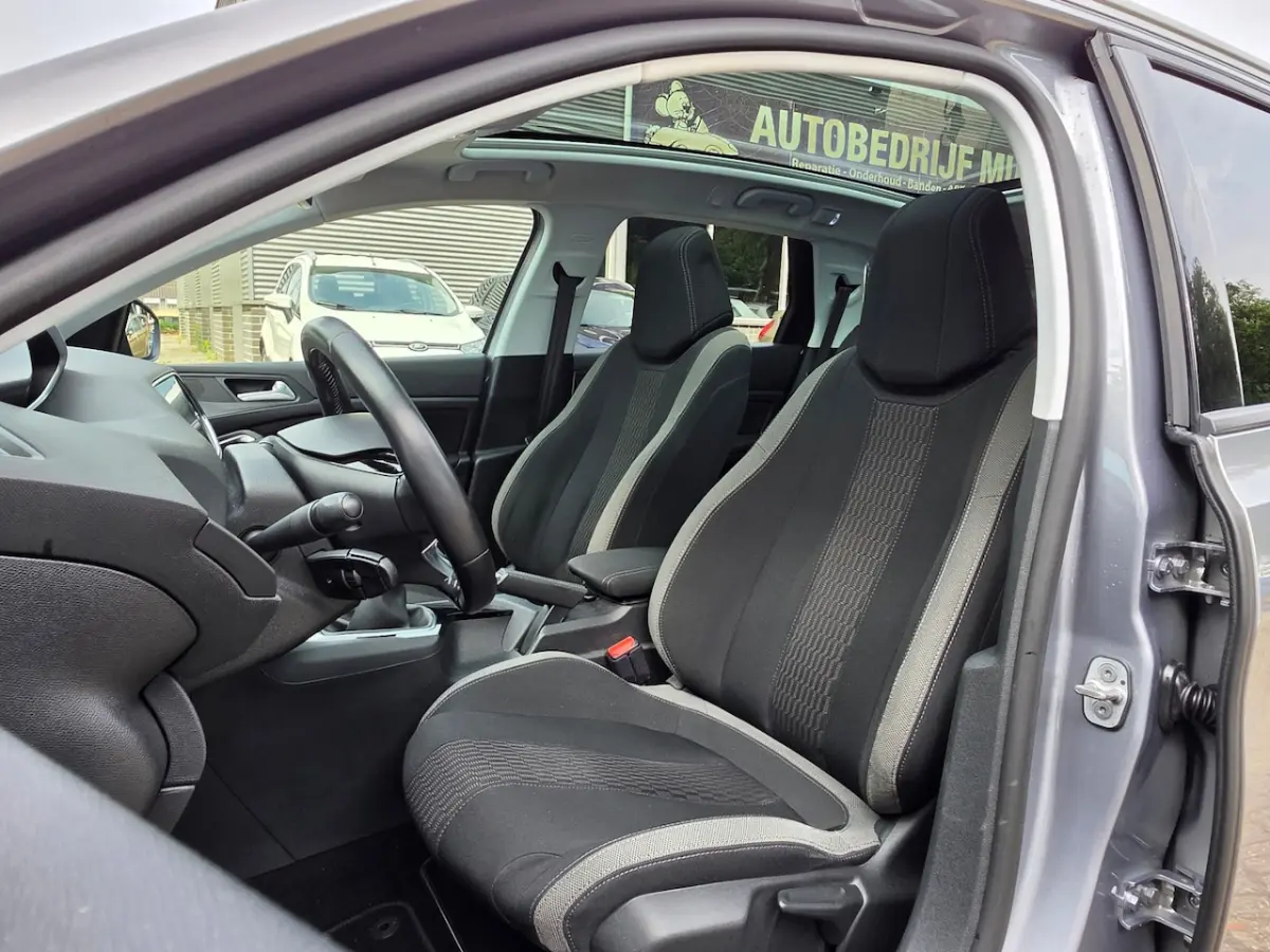 1.2 PureTech Navi Dealer Onderhouden Trekhaak Pano